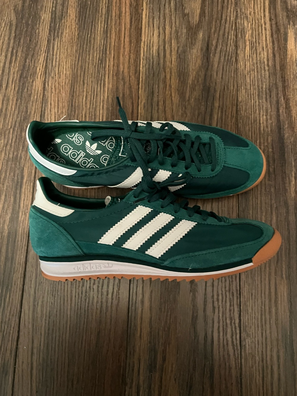 EUC Women’s Adidas Sneaker